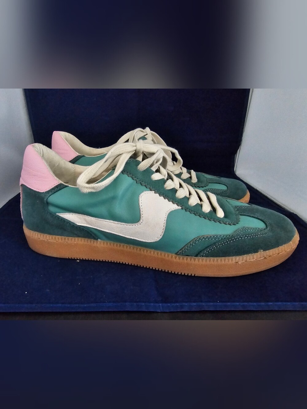 Dolce Vita teal and pink Leather sneakers Sz 10